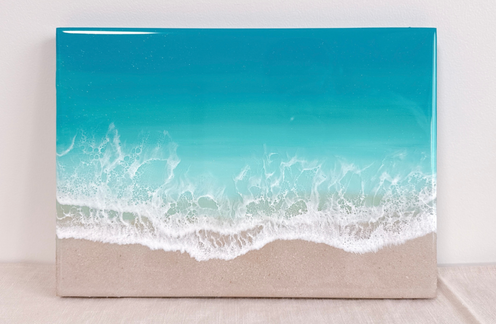 図画・工作の課題としても高評価を得ている海レジンアート